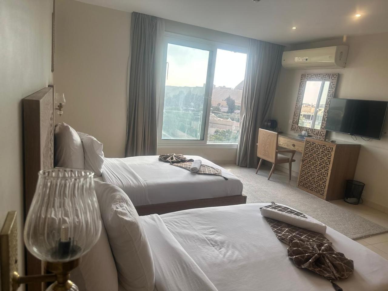 Doudou Pyramids View Hotel Kafret el-Gabal المظهر الخارجي الصورة